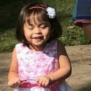 Meet your Posher, Herminia